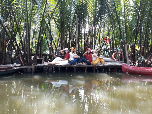 Imagen de la habitación del Hotel Baan Klangsuan Bang Korbua. Foto 10