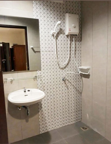 Imagen de la habitación del Hotel Baan Klangsuan Bang Korbua. Foto 18