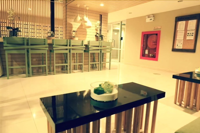 Imagen de los interiores del Hotel Baan Kukiang At Hua Hin. Foto 16