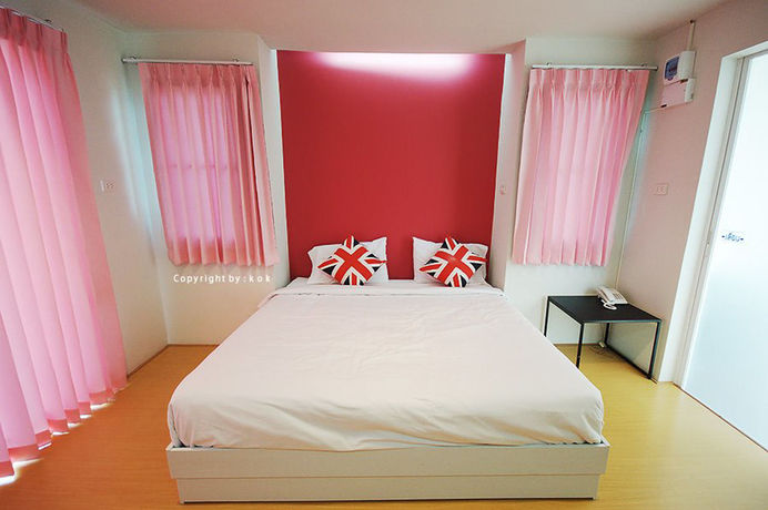 Imagen de los exteriores del Hotel Baan Kula Roi Et. Foto 10