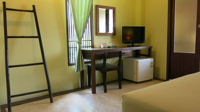 Imagen de la habitación del Hotel Baan La Poon. Foto 5
