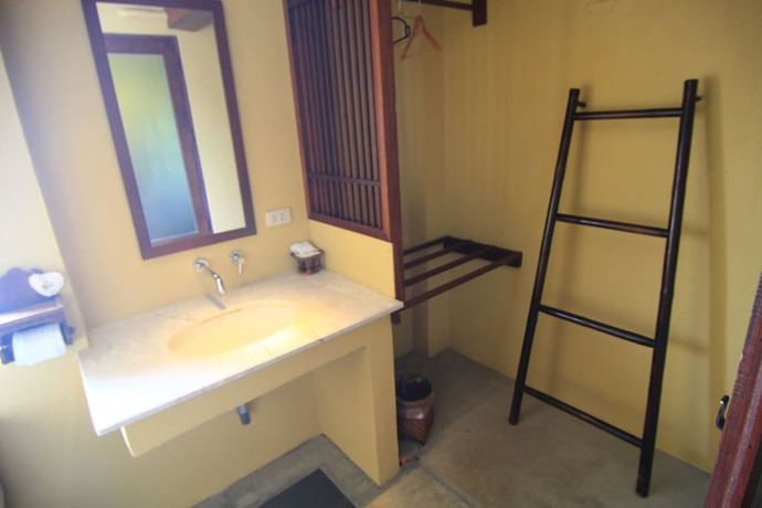 Imagen de la habitación del Hotel Baan La Poon. Foto 6