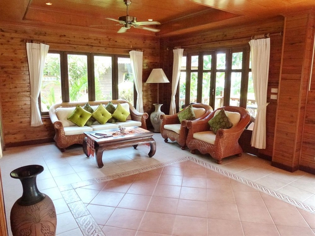 Imagen de los interiores del Hotel Baan Laem Noi Villa. Foto 7