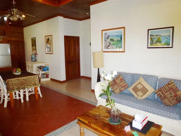 Imagen de los interiores del Hotel Baan Laem Noi Villa. Foto 9