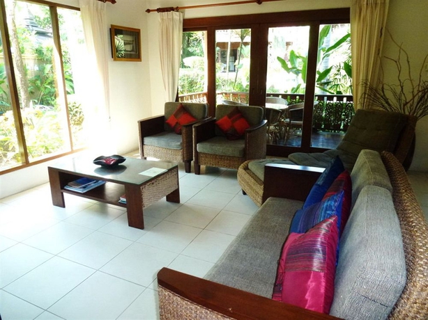 Imagen de los interiores del Hotel Baan Laem Noi Villa. Foto 10