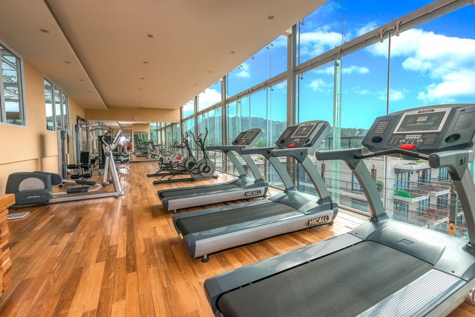 Imagen de los interiores del Hotel Baan Laimai Beach Resort and Spa. Foto 11