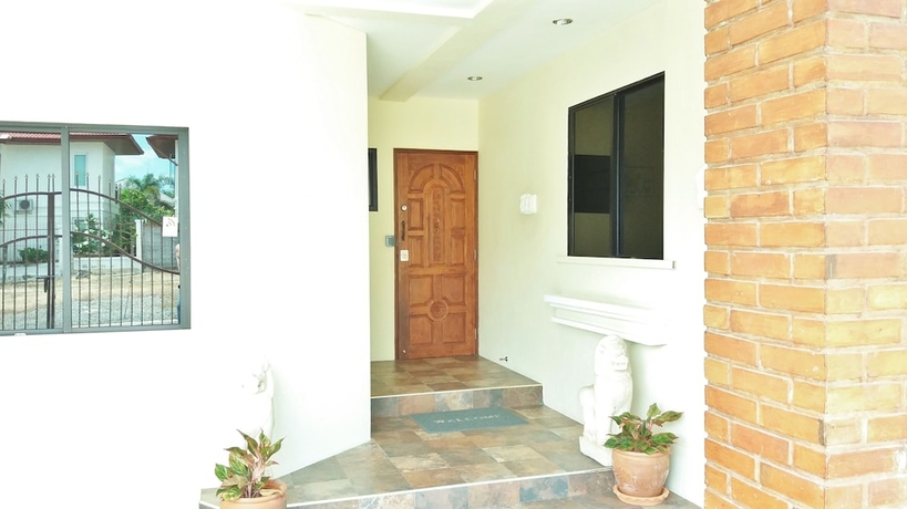 Imagen de los interiores del Hotel Baan Laksee Pool Villa. Foto 17