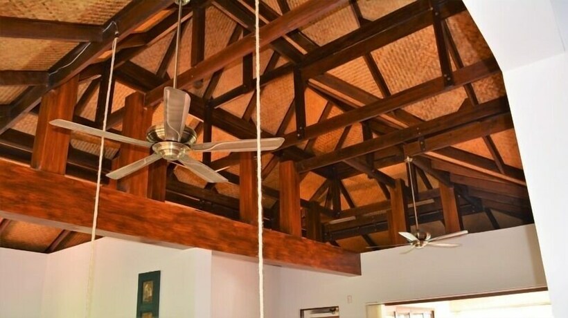 Imagen de la habitación del Hotel Baan Luang Koh Lanta. Foto 31