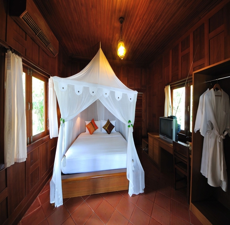Imagen de la habitación del Hotel Baan Mai Beachfront Phuket Lone Island. Foto 8