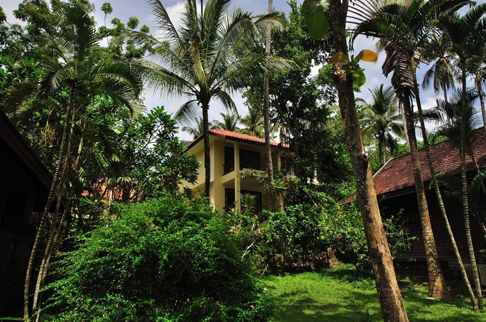 Imagen de los exteriores del Hotel Baan Mai Beachfront Phuket Lone Island. Foto 12