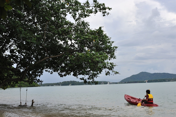 Imagen general del Hotel Baan Mai Beachfront Phuket Lone Island. Foto 4