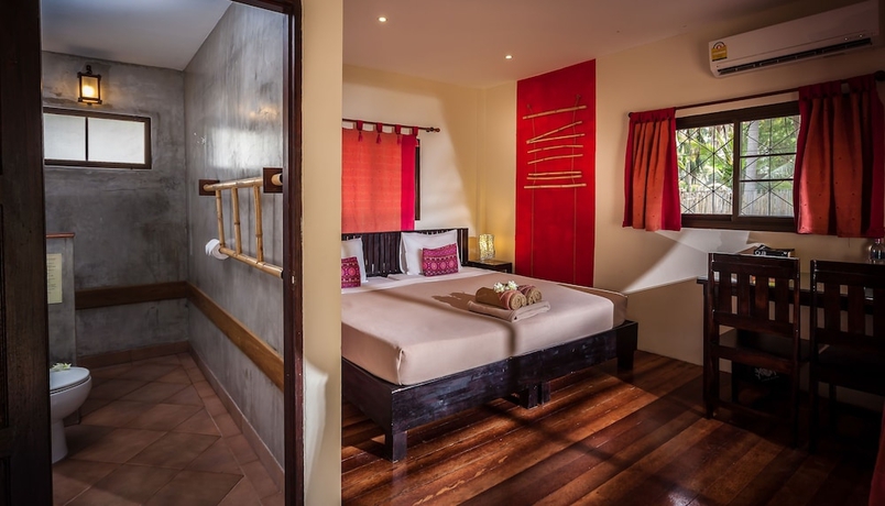 Imagen de la habitación del Hotel Baan Manali Resort. Foto 3