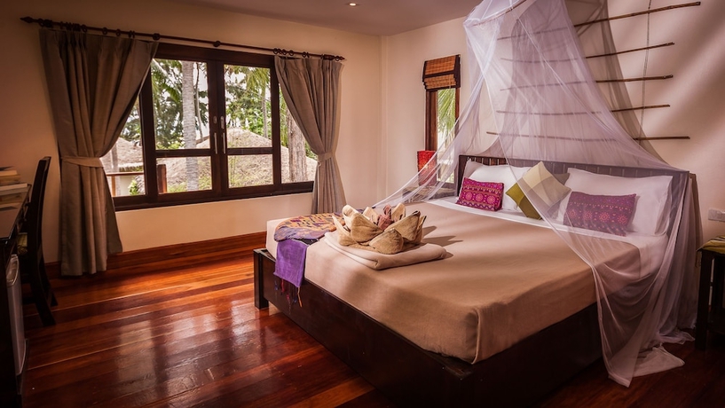 Imagen de la habitación del Hotel Baan Manali Resort. Foto 17