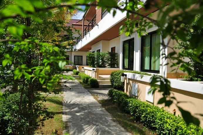 Imagen de los exteriores del Hotel Baan Nantiya. Foto 16