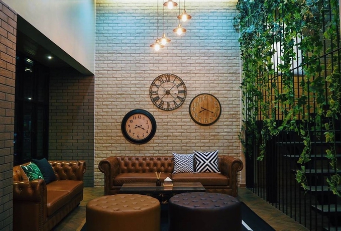 Imagen de los interiores del Hotel Baan Noppadol. Foto 15