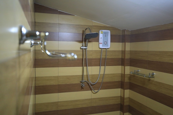 Imagen de la habitación del Hotel Baan Oshi Beach. Foto 5