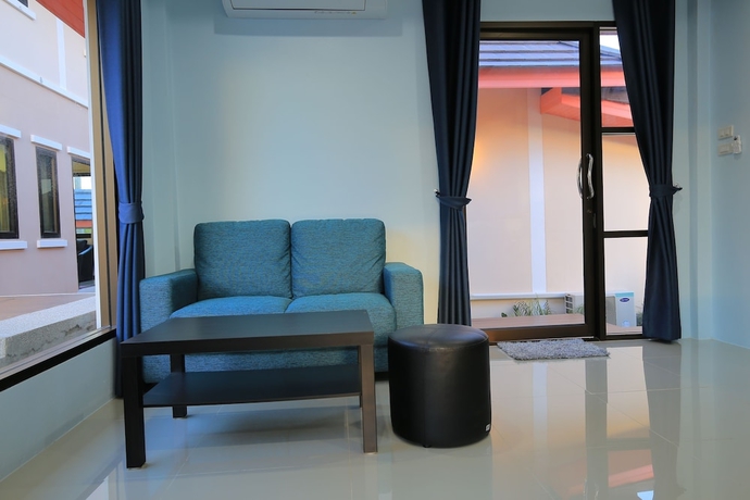 Imagen de la habitación del Hotel Baan Oshi Beach. Foto 10