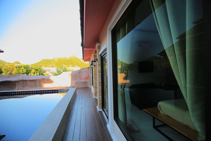 Imagen de la habitación del Hotel Baan Oshi Beach. Foto 12