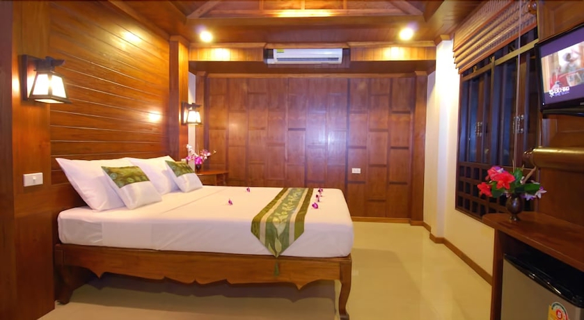 Imagen de la habitación del Hotel Baan Pakgasri Hideaway. Foto 5