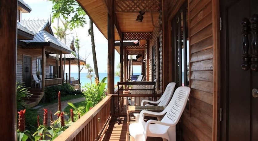 Imagen de la habitación del Hotel Baan Pakgasri Hideaway. Foto 6
