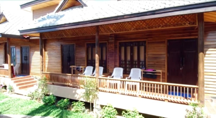 Imagen de la habitación del Hotel Baan Pakgasri Hideaway. Foto 9