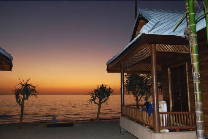 Imagen de los exteriores del Hotel Baan Pakgasri Hideaway. Foto 12