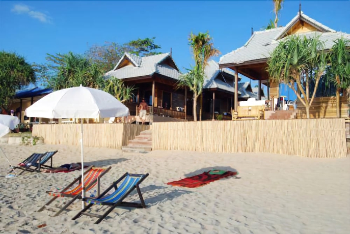 Imagen de los exteriores del Hotel Baan Pakgasri Hideaway. Foto 13