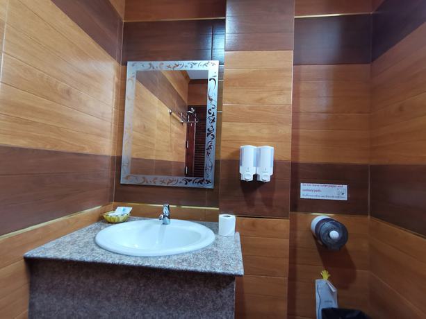Imagen de la habitación del Hotel Baan Pattamaporn. Foto 15