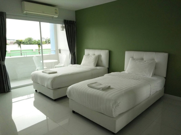 Imagen de la habitación del Hotel Baan Pattaya Plus. Foto 4