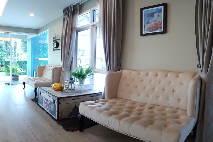 Imagen de los interiores del Hotel Baan Pattaya Plus. Foto 16