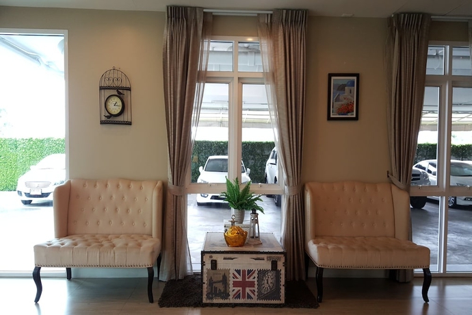 Imagen de los interiores del Hotel Baan Pattaya Plus. Foto 17