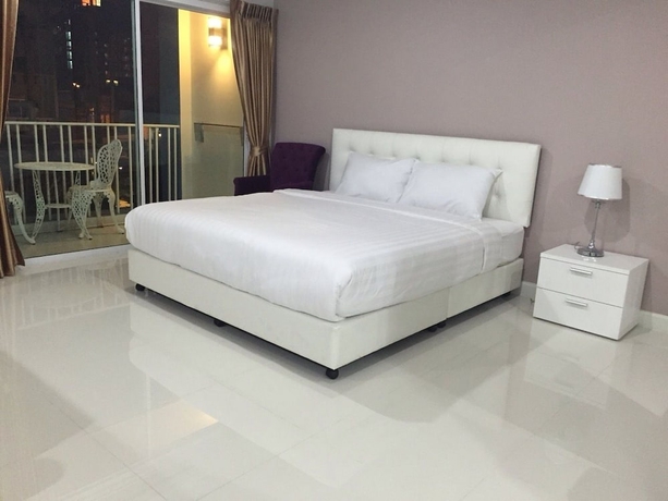 Imagen de la habitación del Hotel Baan Pattaya Plus. Foto 8