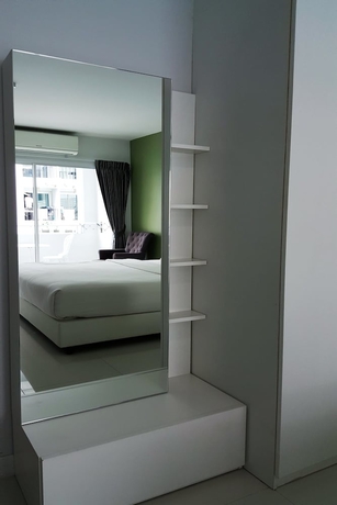 Imagen de la habitación del Hotel Baan Pattaya Plus. Foto 11
