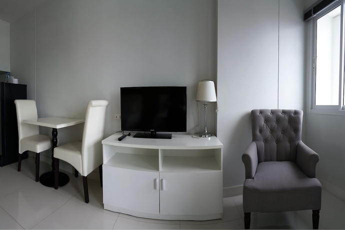 Imagen de la habitación del Hotel Baan Pattaya Plus. Foto 13