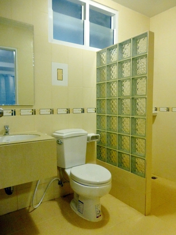 Imagen de la habitación del Hotel Baan Phra Chan. Foto 11