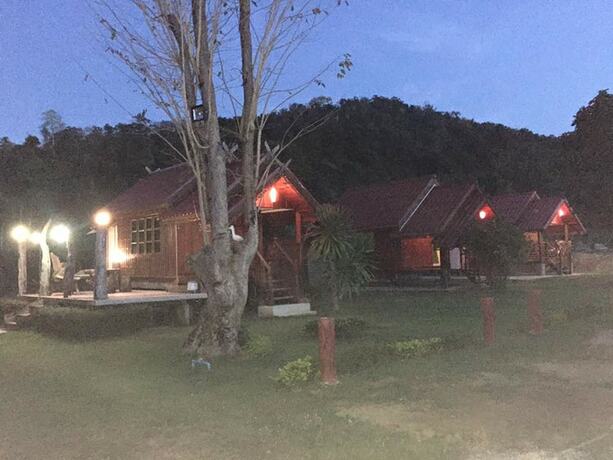 Imagen general del Hotel Baan Phukaotoknam Resort. Foto 13