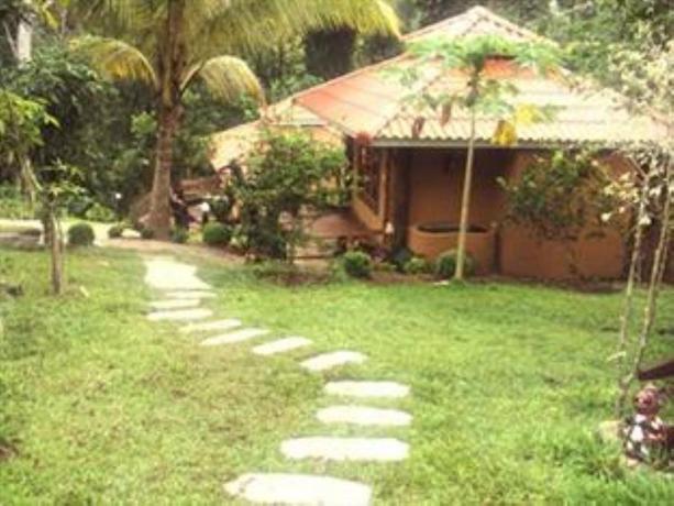 Imagen general del Hotel Baan Phuthadol. Foto 7