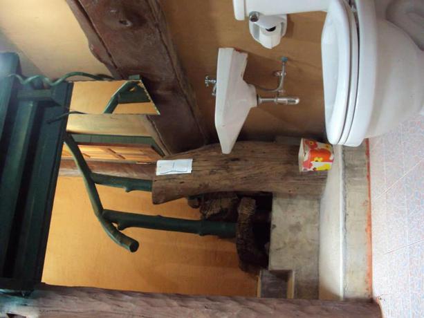 Imagen de la habitación del Hotel Baan Phuthadol. Foto 18