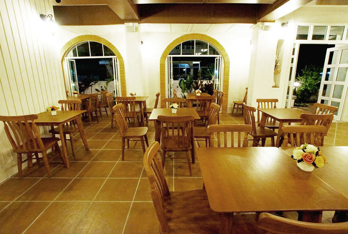 Imagen de los interiores del Hotel Baan Pimpisa Bangsaray. Foto 13