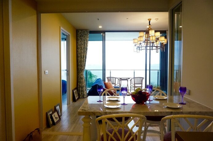Imagen general del Hotel Baan Plai Haad Beachfront Condominium. Foto 14