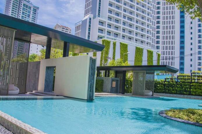 Imagen general del Hotel Baan Plai Haad Beachfront Condominium. Foto 15