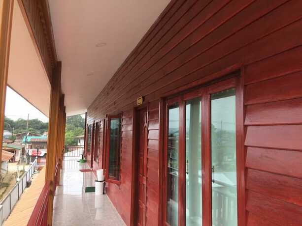 Imagen general del Hotel Baan Plernphat 1. Foto 5