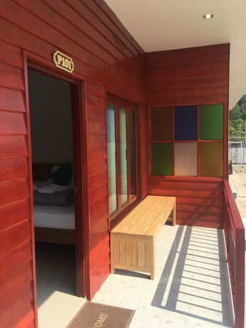 Imagen de la habitación del Hotel Baan Plernphat 1. Foto 8