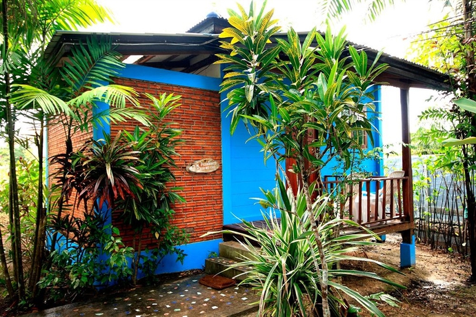 Imagen de los exteriores del Hotel Baan Po Ngam Resort. Foto 9