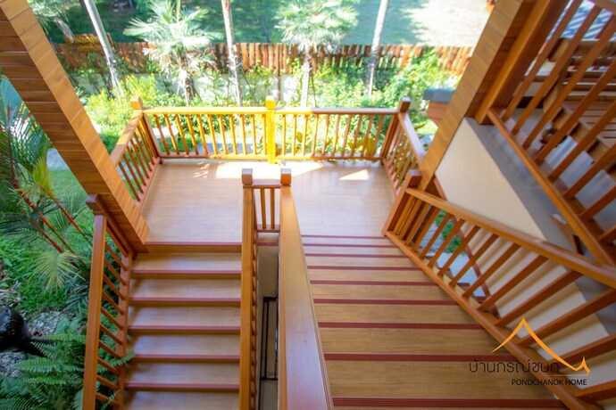 Imagen de los interiores del Hotel Baan Pondchanok Hotel. Foto 35