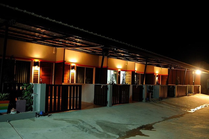 Imagen de la habitación del Hotel Baan Pudkaew. Foto 2