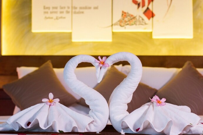 Imagen de la habitación del Hotel Baan Puteri Lanta Villa. Foto 27