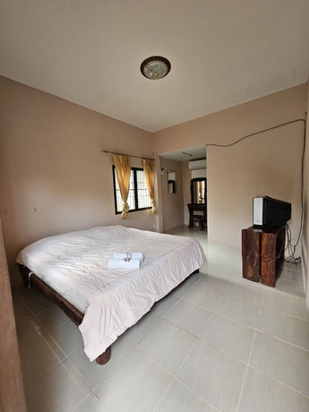 Imagen de la habitación del Hotel Baan Rai Somkiat Homestay. Foto 15
