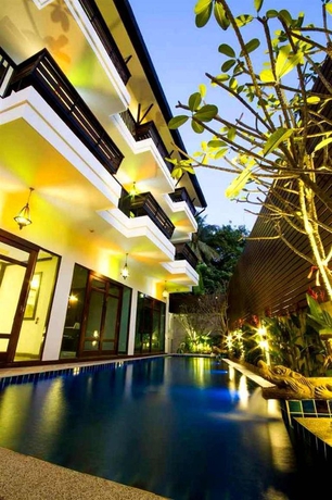 Imagen de la piscina del Hotel Baan Ratchiangsaen. Foto 14