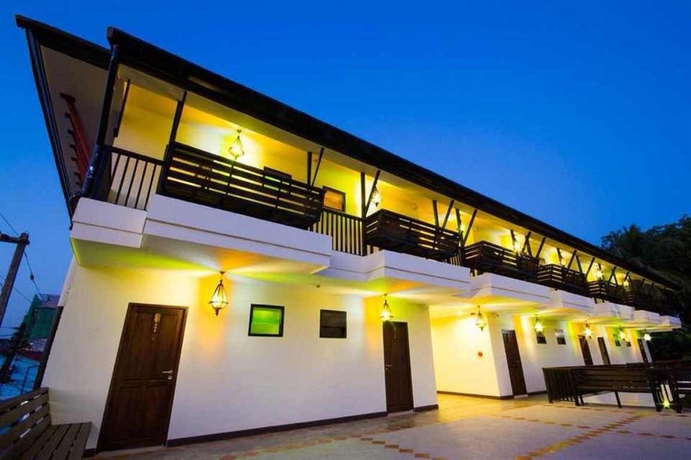 Imagen de los exteriores del Hotel Baan Ratchiangsaen. Foto 9